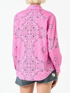 Camicia da donna con stampa bandana rosa